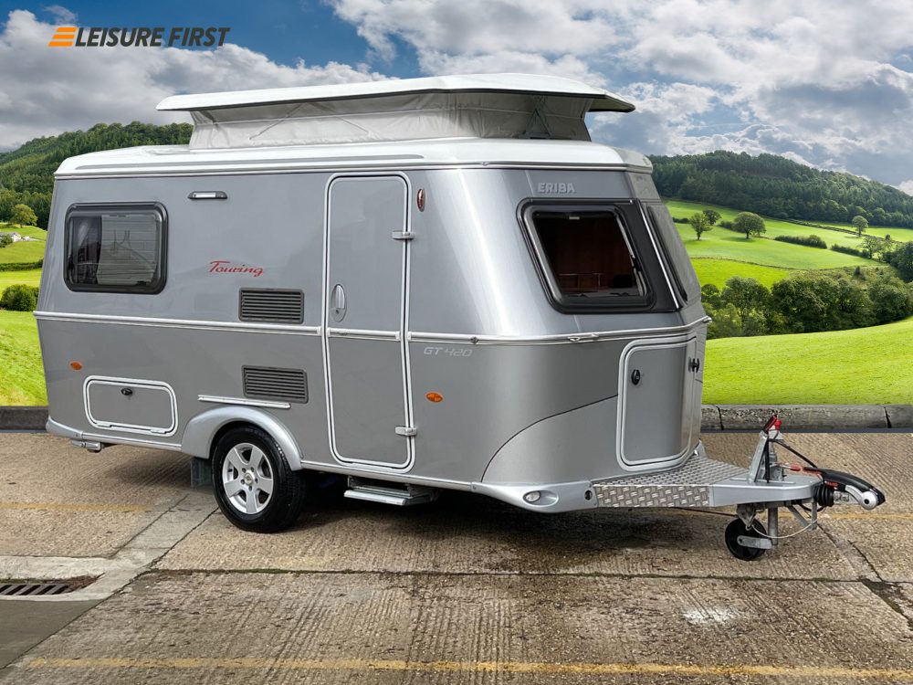 2017-Eriba-Triton-420