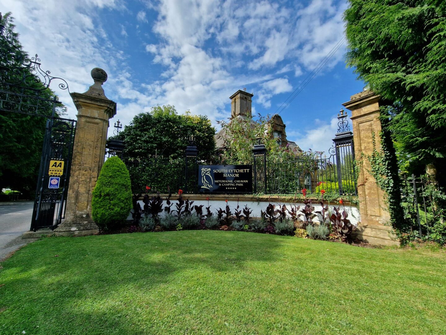 South Lytchett Manor