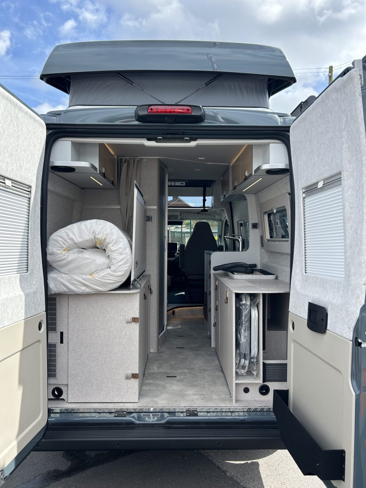 2024 Hymer Ayers Rock [19]