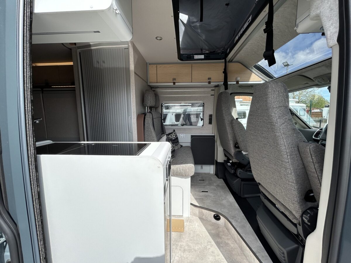2024 Hymer Ayers Rock [34]