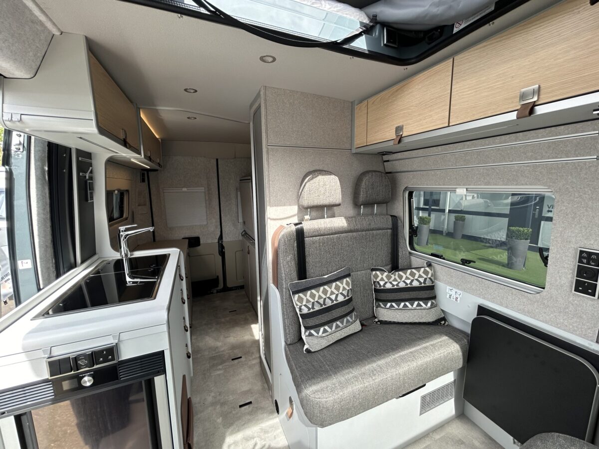 2024 Hymer Ayers Rock [42]