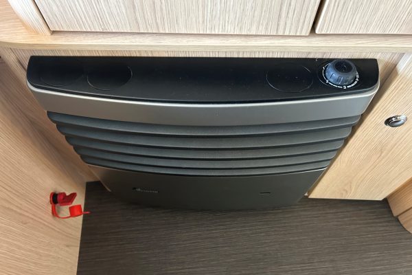 2022 Eriba Troll 530 60th Edition [15]