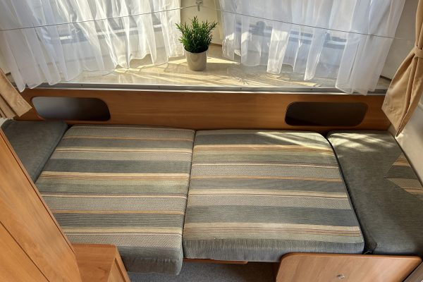 2006 Eriba Triton 430GT [7]