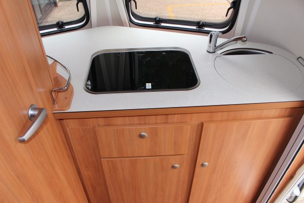 2017 Eriba Familia 320GT [7]