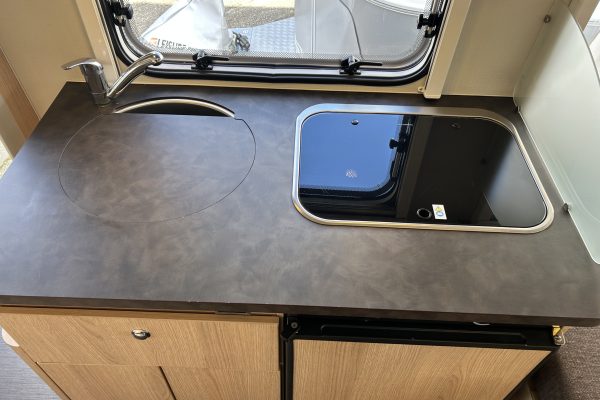 2018 Eriba Troll 530 60th Edition [8]