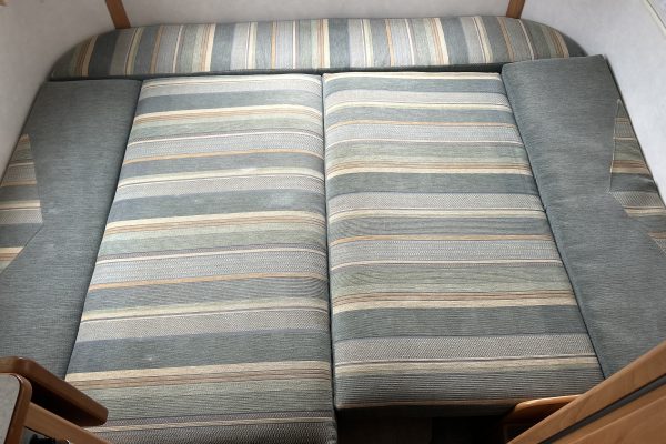 2006 Eriba Triton 430GT [15]