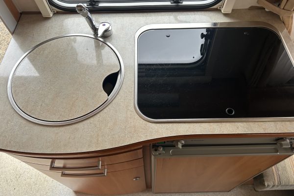 2006 Eriba Triton 430GT [8]