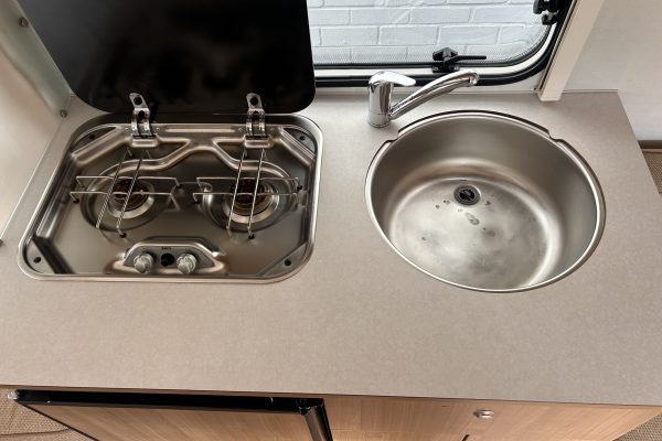 2013 Eriba Familia 310 [9]