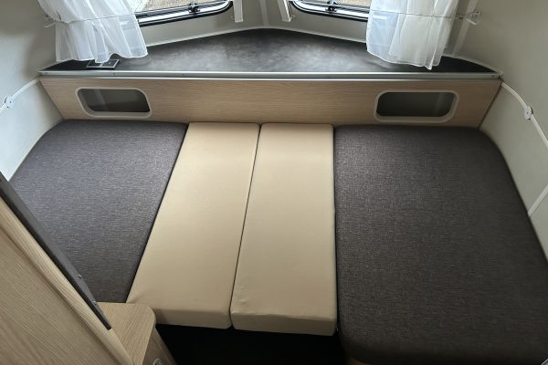 2018 Eriba Troll 530 60th Edition [7]