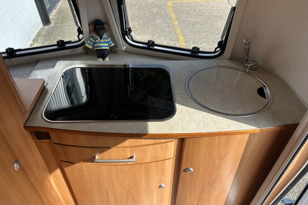 2007 Eriba Familia 320 [5]