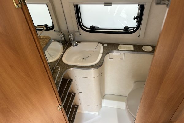 2007 Eriba Familia 320 [9]