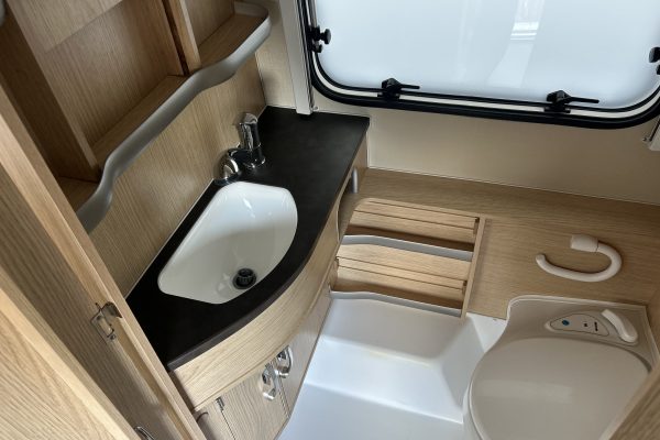 2019 Eriba Troll 530 60th Edition [15]