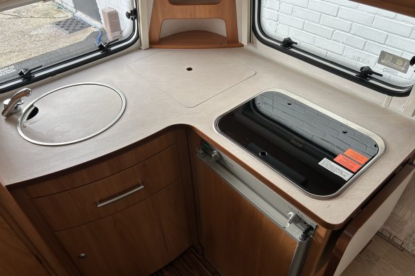 2010 Eriba Puck L 230 [5]