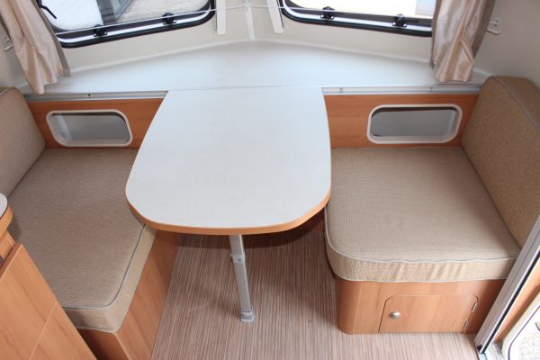 2014 Eriba Familia 310 [9]