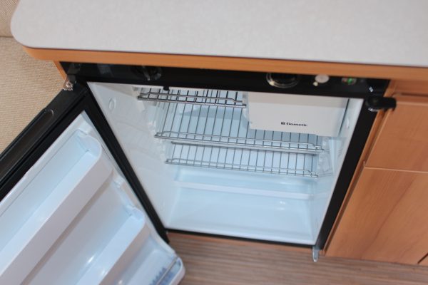 2014 Eriba Familia 310 [13]