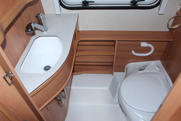 2015 Eriba Triton 430 [13]