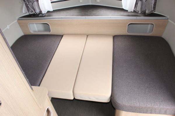 2018 Eriba Troll 530 60th Edition [9]