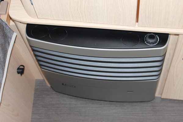 2018 Eriba Troll 530 60th Edition [14]