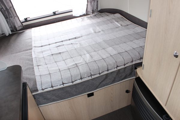 2018 Eriba Troll 530 60th Edition [15]