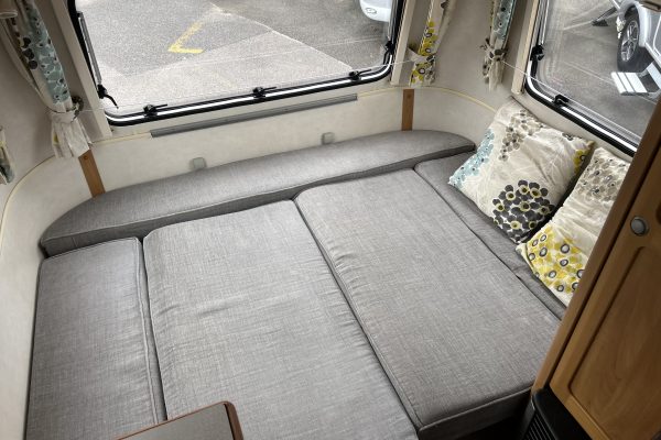 2005 Eriba Familia 320 [12]