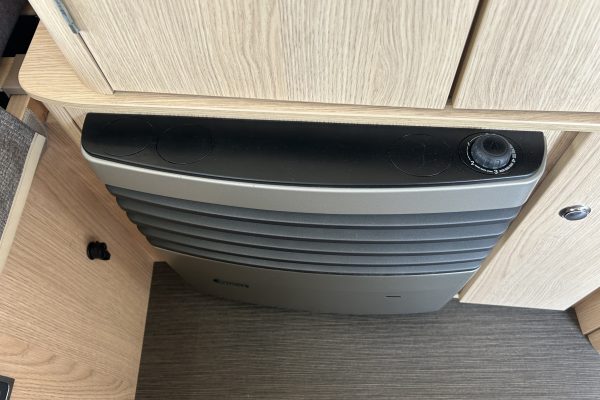 2018 Eriba Troll 530 60th Edition [12]