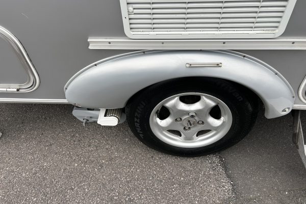 2005 Eriba Familia 320 [13]