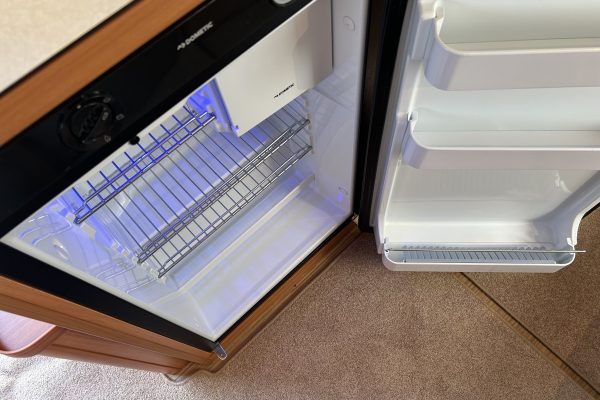 2018 Eriba Familia 320GT [8]