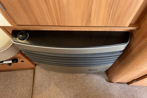 2018 Eriba Familia 320GT [9]