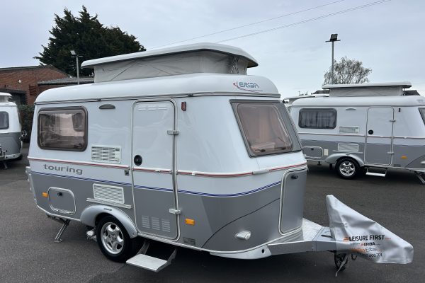 2005 Eriba Familia 320