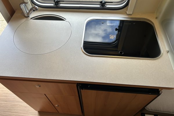 2016 Eriba Triton 430 [8]