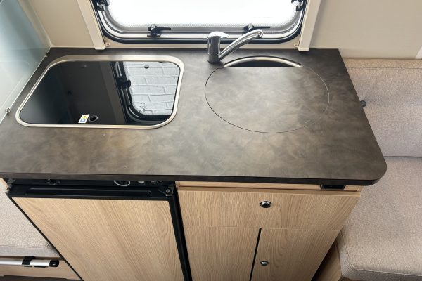 2022 Eriba Familia 310 60th [8]