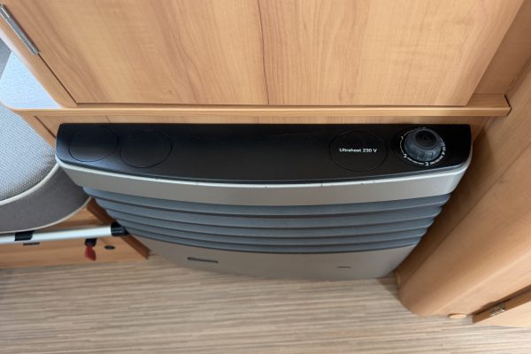 2016 Eriba Triton 430 [9]
