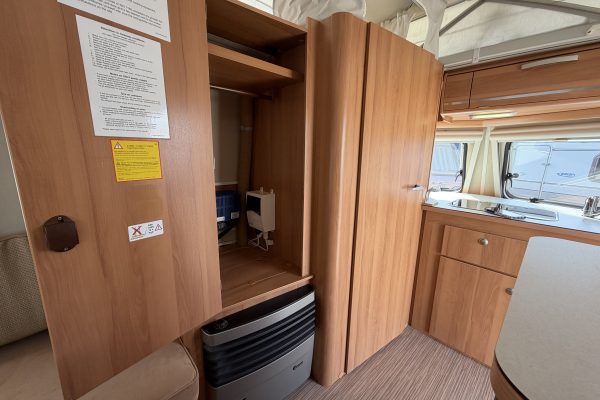 2014 Eriba Triton 420 [8]
