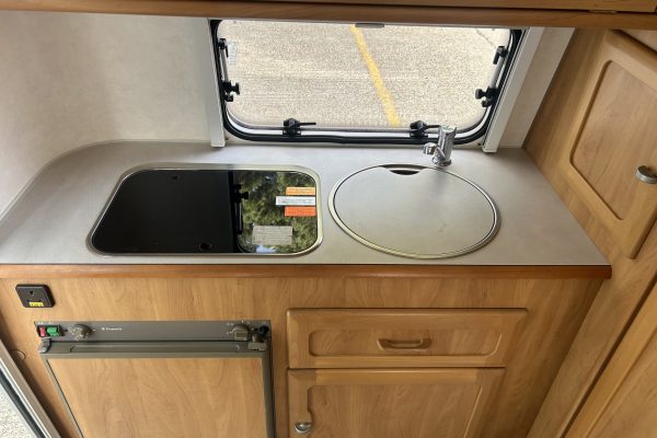 2004 Eriba Puck L 225 [5]
