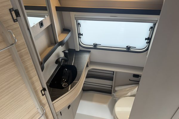2024 Eriba Triton 430 Urban [13]