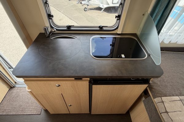 2018 Eriba Troll 530 60th Edition [7]