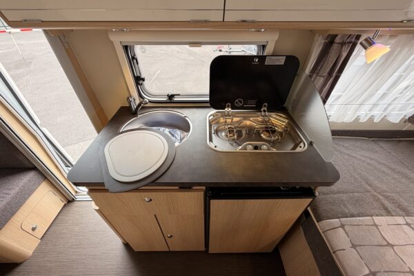 2018 Eriba Troll 530 60th Edition [6]