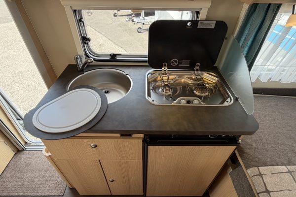 2018 Eriba Troll 530 60th Edition [8]